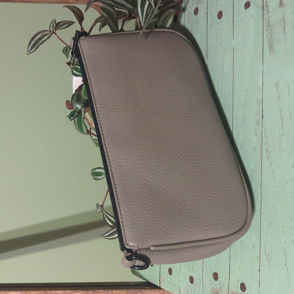 NEW Like Dreams Gray Zip-up Pouch